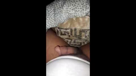 Snapshot of justingodla20 chatting on November 14, 2:43 am justingodla20 online show from November 14, 2:43 am