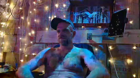 Snapshot of justinmoore1987 chatting on January 16, 2:41 pm justinmoore1987 online show from January 16, 2:41 pm