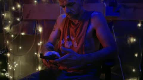 justinmoore1987 online show from January 22, 11:45 am