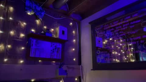 Snapshot of justinmoore1987 chatting on February 20, 6:17 am justinmoore1987 online show from February 20, 6:17 am