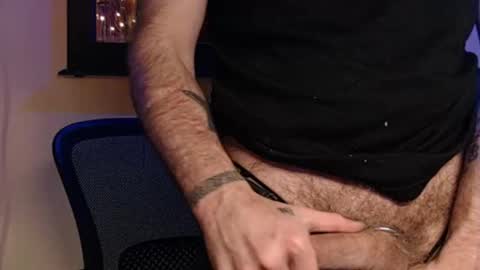 Snapshot of justinmoore1987 chatting on March 7, 1:29 pm justinmoore1987 online show from March 7, 1:29 pm