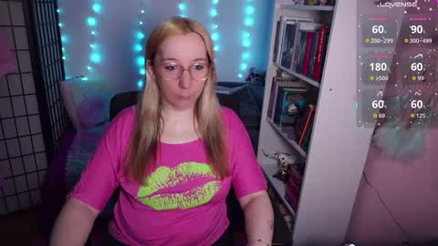 Snapshot of justkerryx chatting on October 16, 8:15 am Kerry online show from October 16, 8:15 am