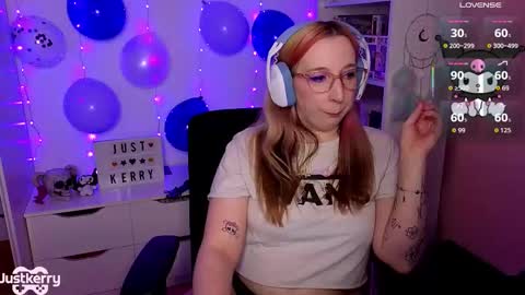 Snapshot of justkerryx chatting on November 20, 1:11 pm Kerry online show from November 20, 1:11 pm