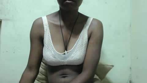 Snapshot of justlhot chatting on November 21, 1:37 am Justlhot online show from November 21, 1:37 am