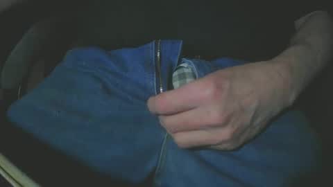 Justme39057 online show from December 8, 7:43 pm