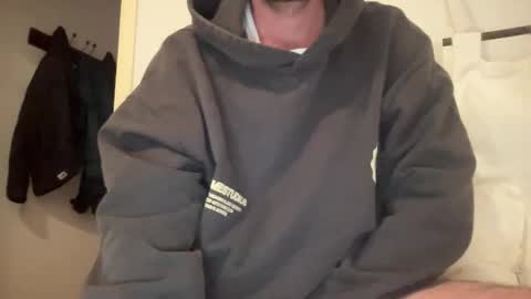 Snapshot of justmeandyou00 chatting on November 3, 3:46 pm justmeandyou00 online show from November 3, 3:46 pm