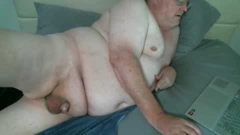 justmedm64 online show from April 13, 2:39 am