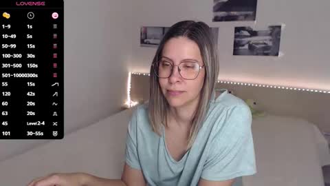 Julie online show from November 11, 4:56 am