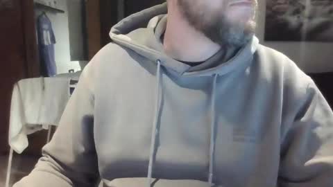 Snapshot of justniceman123 chatting on February 12, 6:09 pm justniceman123 online show from February 12, 6:09 pm