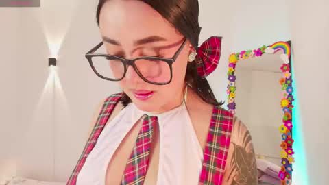 Snapshot of justonecute chatting on September 30, 12:26 am Emy online show from September 30, 12:26 am