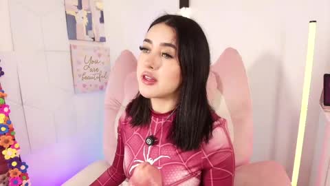 Snapshot of justonecute chatting on May 29, 1:03 am Emy online show from May 29, 1:03 am