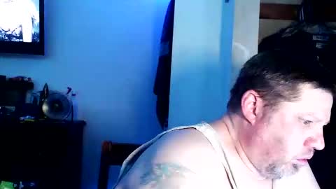 Snapshot of justsetfree chatting on March 27, 8:26 am justsetfree online show from March 27, 8:26 am