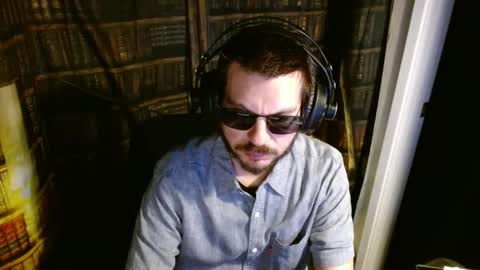 Snapshot of justshutupandwatch chatting on November 20, 5:51 am M. Dean online show from November 20, 5:51 am