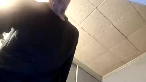Snapshot of justwant2strokeit chatting on March 30, 2:01 am justwant2strokeit online show from March 30, 2:01 am
