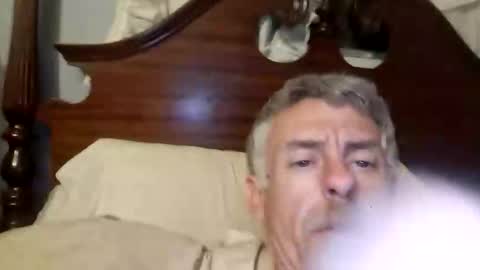 Snapshot of justwant2strokeit chatting on May 11, 2:50 am justwant2strokeit online show from May 11, 2:50 am