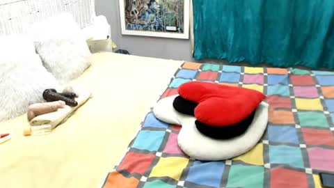 Snapshot of jusybee chatting on July 29, 5:44 pm jusybee online show from July 29, 5:44 pm