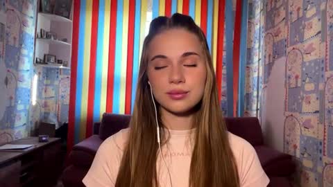 Melissa online show from August 2, 4:11 am