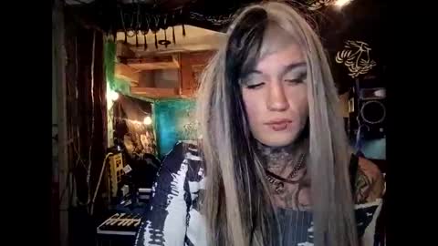 Snapshot of jynxamy chatting on May 10, 10:37 pm jynxamy online show from May 10, 10:37 pm