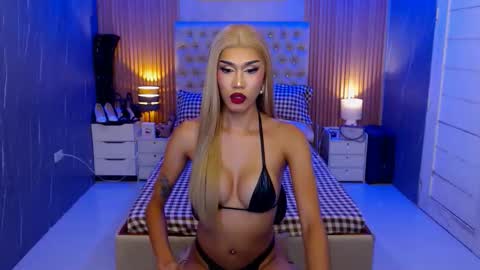 Snapshot of jynxocean chatting on October 16, 7:04 pm Jynx online show from October 16, 7:04 pm