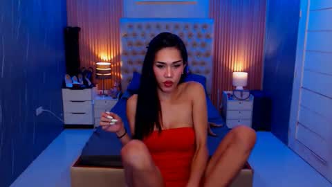 Snapshot of jynxocean chatting on November 17, 4:18 am Jynx online show from November 17, 4:18 am