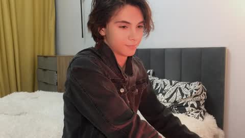 Snapshot of k0sta_32 chatting on January 24, 6:04 pm k0sta online show from January 24, 6:04 pm