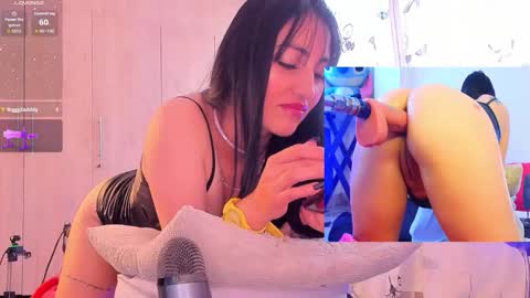 Snapshot of k4rolin chatting on March 22, 2:09 pm Karolin online show from March 22, 2:09 pm