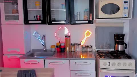 Kat online show from March 18, 3:31 am