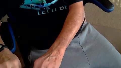 Snapshot of kabar66 chatting on December 6, 5:22 pm kabar66 online show from December 6, 5:22 pm