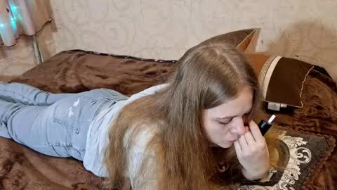 Snapshot of kacyboone chatting on December 22, 6:10 am Tate online show from December 22, 6:10 am