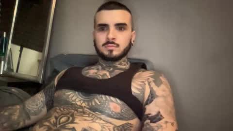 Snapshot of kadmon33 chatting on November 19, 3:01 pm kadmon33 online show from November 19, 3:01 pm