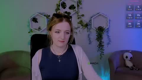 Snapshot of kaela_spell_ chatting on July 1, 4:03 am kaela_spell_ online show from July 1, 4:03 am
