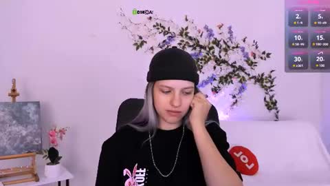 Snapshot of kaela_spell_ chatting on August 3, 1:26 am kaela_spell_ online show from August 3, 1:26 am
