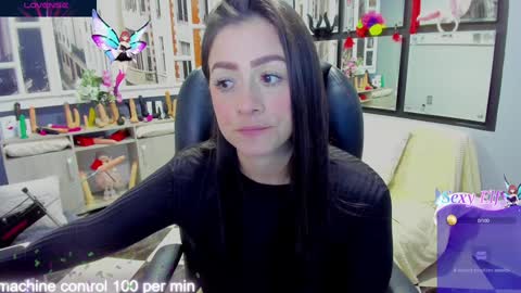 Snapshot of kagomme_h chatting on December 28, 5:33 am Antonella online show from December 28, 5:33 am