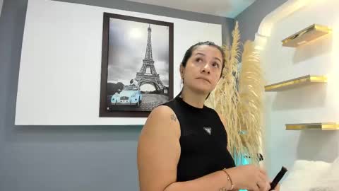 Snapshot of kagomme_h chatting on November 28, 9:34 am Antonella online show from November 28, 9:34 am