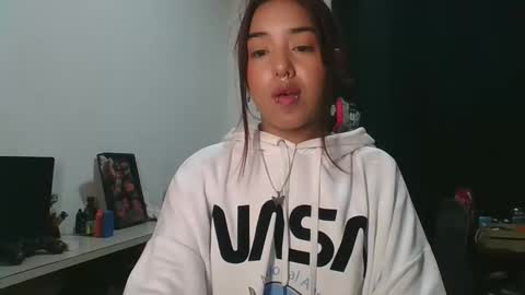 Snapshot of kahelipurple chatting on October 24, 11:23 pm KAHELIINDEPENDENT MODEL online show from October 24, 11:23 pm