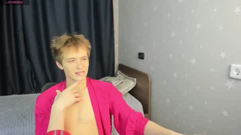 Kai online show from February 10, 7:29 pm