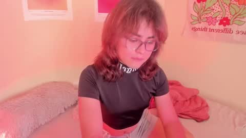 Kai Novoa online show from September 27, 9:20 pm