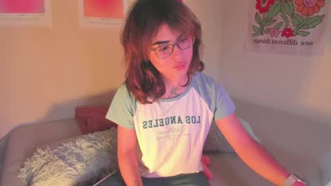 Kai Novoa online show from October 16, 6:20 pm