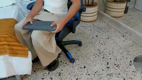 kai_storn online show from April 26, 11:08 am