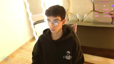 kai_tay1 online show from April 24, 12:07 pm