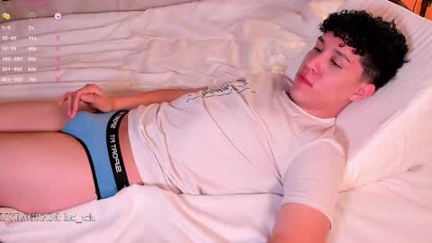 Snapshot of kai_zarek chatting on October 30, 11:11 am Kai online show from October 30, 11:11 am