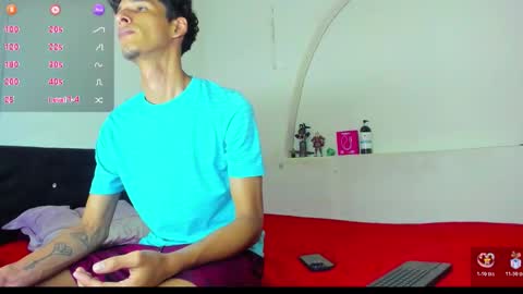 Snapshot of kaiborman00 chatting on February 1, 3:16 am KAI LIAM online show from February 1, 3:16 am