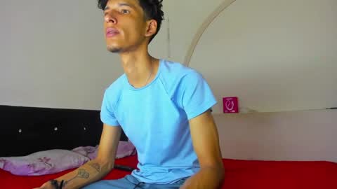 Snapshot of kaiborman00 chatting on March 1, 3:08 am KAI LIAM online show from March 1, 3:08 am