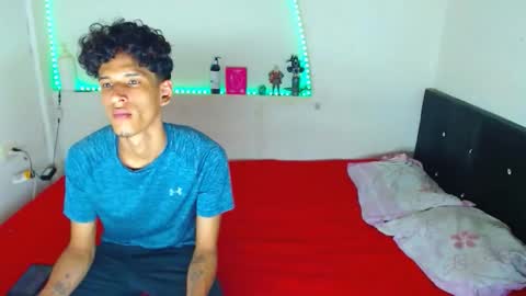 Snapshot of kaiborman00 chatting on March 2, 3:52 am KAI LIAM online show from March 2, 3:52 am