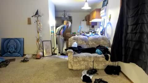 Kaiku77 online show from December 19, 4:41 am