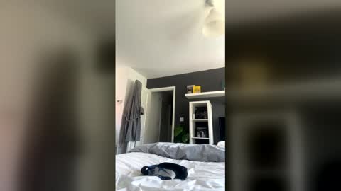 kaipup22 online show from April 6, 1:12 pm