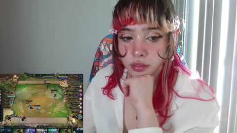 Snapshot of kairilovescumm chatting on December 26, 11:03 pm Kairi online show from December 26, 11:03 pm