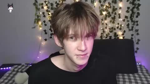 Snapshot of kaislutx chatting on November 16, 9:09 pm slutkai online show from November 16, 9:09 pm