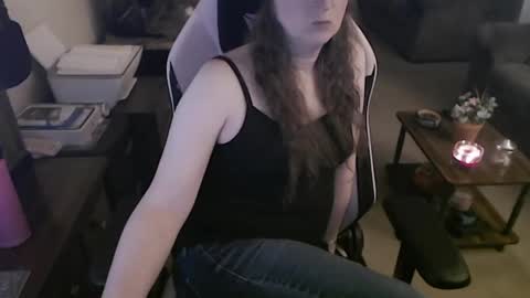 Snapshot of kait331 chatting on March 8, 1:17 am Camprincess331 online show from March 8, 1:17 am