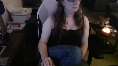 Snapshot of kait331 chatting on September 28, 1:22 am Camprincess331 online show from September 28, 1:22 am